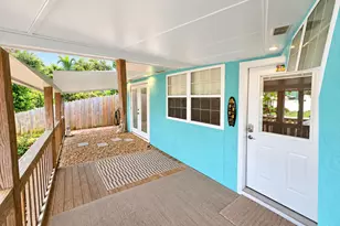 306 Malaga Pl, Panama City Beach, FL 32413 - Photo 9