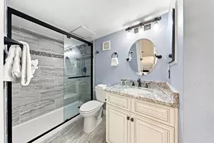 8727 Thomas Dr, Panama City Beach, FL 32408 - Photo 5