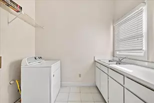 259 NW Sleepy Oaks Ln, Fort Walton Beach, FL 32548 - Photo 23