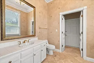 259 NW Sleepy Oaks Ln, Fort Walton Beach, FL 32548 - Photo 15