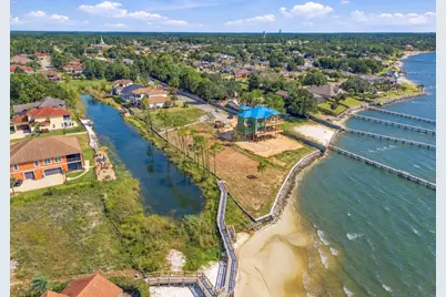 2035 Palmetto Lake Drive, Navarre, FL 32566 - Photo 7