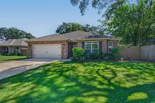 803 Fairview Dr, Fort Walton Beach, FL 32547 - Photo 5