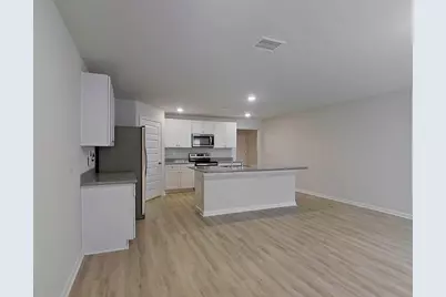 401 Monarch Lane, Pensacola, FL 32503 - Photo 9