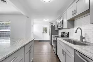 358 NE Kepner Dr, Fort Walton Beach, FL 32548 - Photo 21