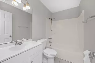 131 Bayou View Dr, Fort Walton Beach, FL 32547 - Photo 13