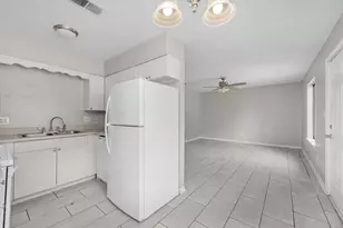 131 Bayou View Dr, Fort Walton Beach, FL 32547 - Photo 5