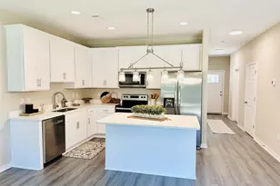 820 Carlton St, Crestview, FL 32539 - Photo 5