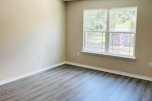 820 Carlton St, Crestview, FL 32539 - Photo 9