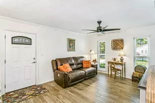340 NW Holmes Blvd, Fort Walton Beach, FL 32548 - Photo 9
