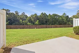 799 Majestic Dr, Crestview, FL 32536 - Photo 23