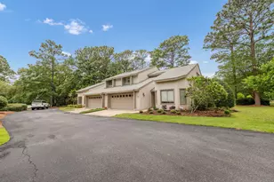 1221 Oakmont Dr, Niceville, FL 32578 - Photo 1