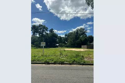 673 W Walnut Avenue, Crestview, FL 32536 - Photo 1