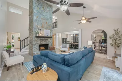 639 E Birkdale Circle, Niceville, FL 32578 - Photo 13