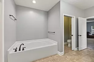 815 Wild Egret Ln, Crestview, FL 32536 - Photo 29