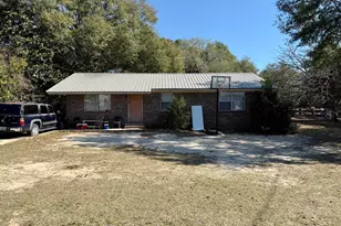29 Fredrick Dr, Defuniak Springs, FL 32433 - Photo 1