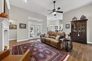 205 Yacht Club Dr, Niceville, FL 32578 - Photo 15