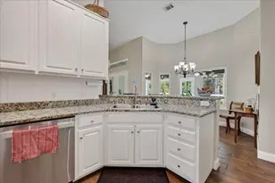 205 Yacht Club Dr, Niceville, FL 32578 - Photo 21