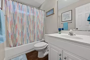 205 Yacht Club Dr, Niceville, FL 32578 - Photo 37