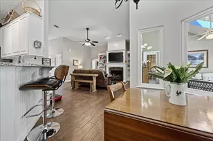 205 Yacht Club Dr, Niceville, FL 32578 - Photo 19