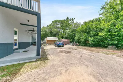 215 NE Hollywood Boulevard, Fort Walton Beach, FL 32548 - Photo 5