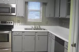 170 NW Rainbow Dr, Fort Walton Beach, FL 32548 - Photo 7
