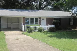 170 NW Rainbow Dr, Fort Walton Beach, FL 32548 - Photo 1