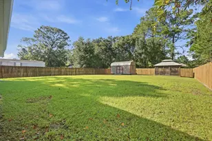 8302 Molina St, Navarre, FL 32566 - Photo 37