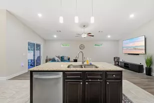 8302 Molina St, Navarre, FL 32566 - Photo 9