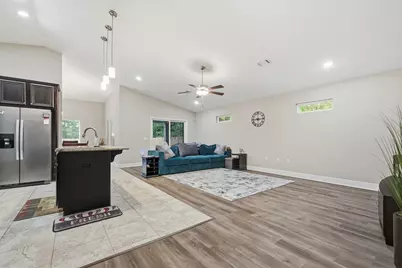 8302 Molina Street, Navarre, FL 32566 - Photo 15