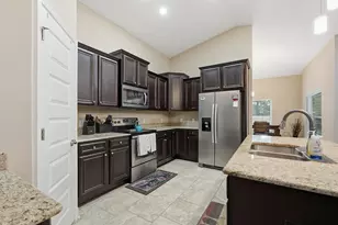 8302 Molina St, Navarre, FL 32566 - Photo 5