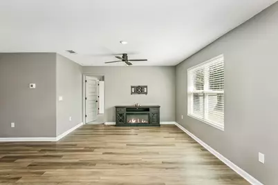 3110 Van Day Way, Crestview, FL 32539 - Photo 5