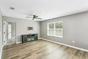 3110 Van Day Way, Crestview, FL 32539 - Photo 7