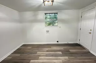 215 E 3rd Ave, Crestview, FL 32536 - Photo 15