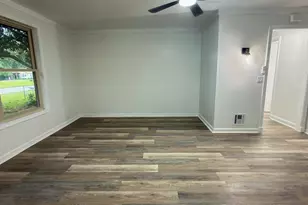 215 E 3rd Ave, Crestview, FL 32536 - Photo 5