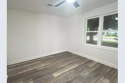 215 E 3rd Avenue, Crestview, FL 32536 - Photo 23