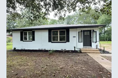 215 E 3rd Avenue, Crestview, FL 32536 - Photo 1
