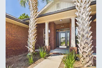 2021 Pelican Lane, Navarre, FL 32566 - Photo 1