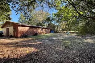 454 E Burdick Ave, Defuniak Springs, FL 32433 - Photo 3