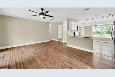 651 Wildwood Street, Mary Esther, FL 32569 - Photo 9