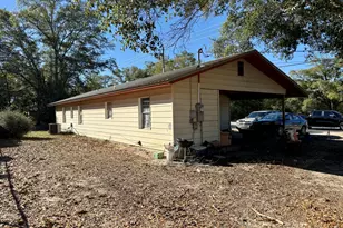 434 N 1st St, Defuniak Springs, FL 32433 - Photo 3