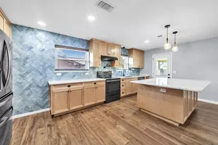 2005 Plumosa Palm Dr, Niceville, FL 32578 - Photo 11