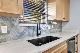2005 Plumosa Palm Dr, Niceville, FL 32578 - Photo 15