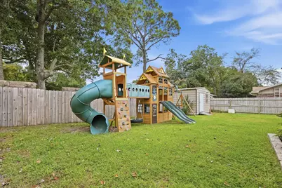 381 NW Marie Circle, Fort Walton Beach, FL 32548 - Photo 13