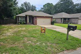 923 NW Central Ave, Fort Walton Beach, FL 32547 - Photo 1