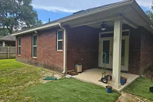 923 NW Central Ave, Fort Walton Beach, FL 32547 - Photo 5