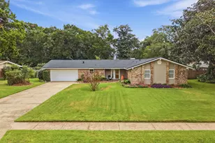 505 Sioux Cir, Fort Walton Beach, FL 32547 - Photo 1