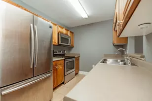 794 Majestic Dr, Crestview, FL 32536 - Photo 5