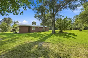 301 E Minnesota Ave, Bonifay, FL 32425 - Photo 9