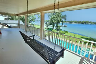 217 NE Yacht Club Dr, Fort Walton Beach, FL 32548 - Photo 37