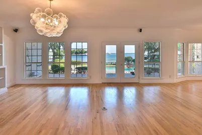 217 NE Yacht Club Drive, Fort Walton Beach, FL 32548 - Photo 9